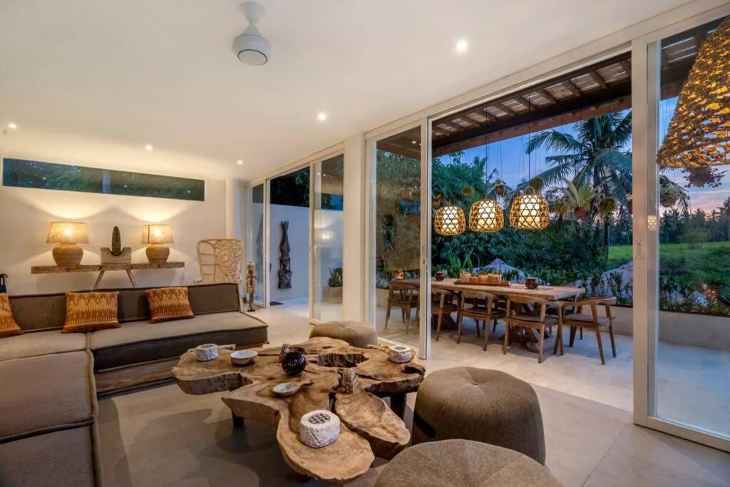 Villa White Lotus Ubud Esterno foto