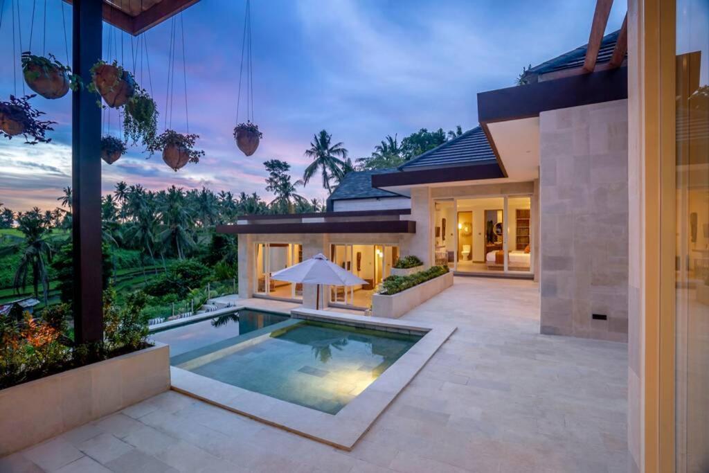 Villa White Lotus Ubud Esterno foto
