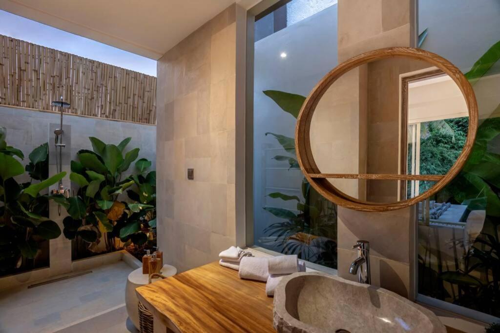 Villa White Lotus Ubud Esterno foto