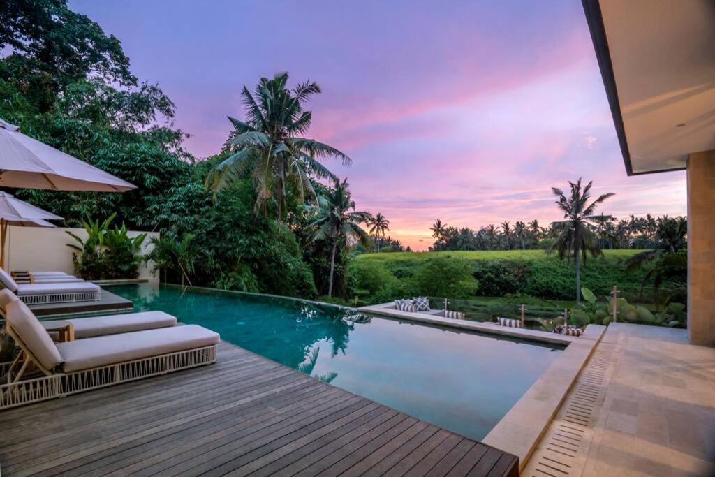 Villa White Lotus Ubud Esterno foto